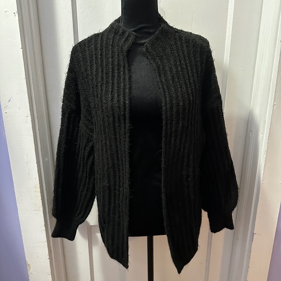 Truly Madly Deeply Black Eyelash Ribbed Cardigan in S - Picture 1 of 1